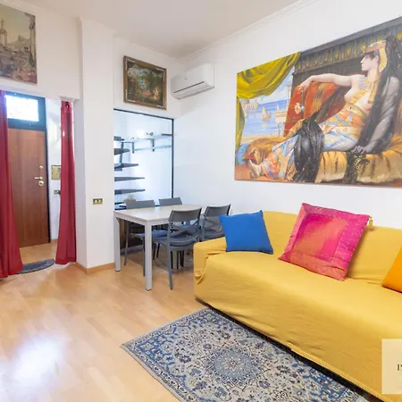 Ave Domus Circo Massimo Roma